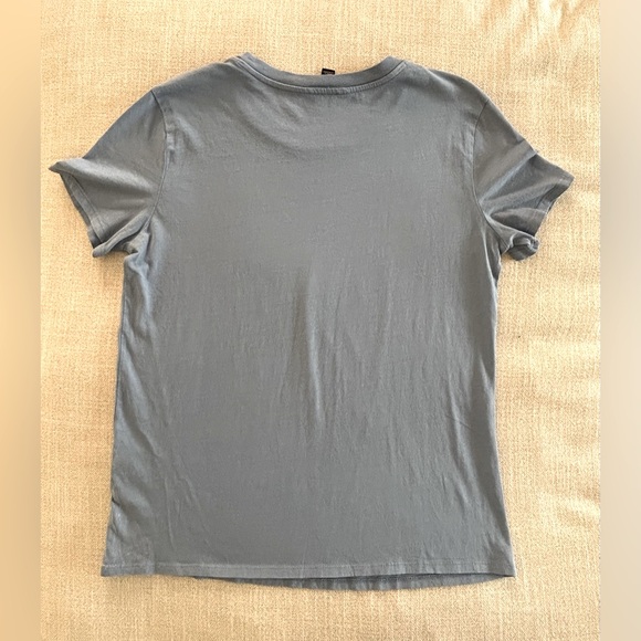 NWOT Simply Vera Vera Wang Blue Short Sleeve Pink Floyd Tee Shirt. Size Small - Picture 7 of 9